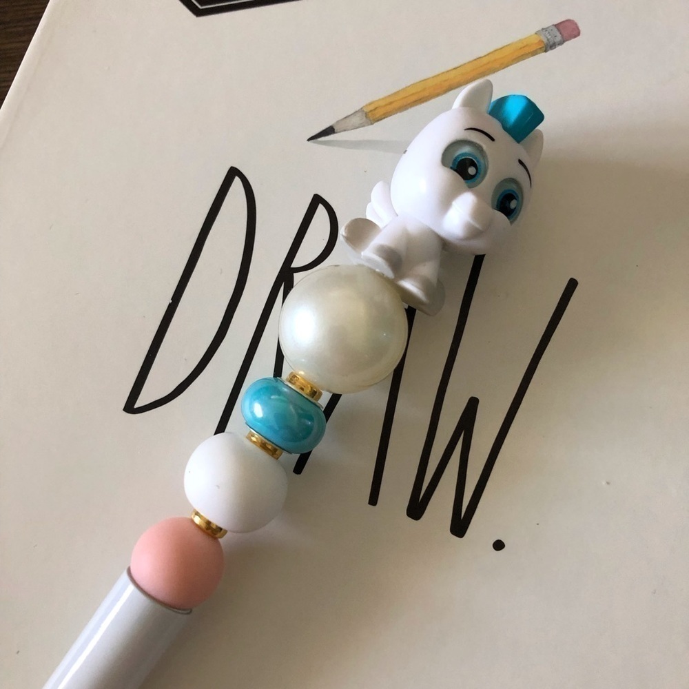 Disney Doorables: Hercules: Pegasus handmade beaded pen